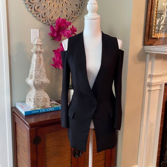 Zara Jackets & Blazers - Zara Cold Shoulder Blazer